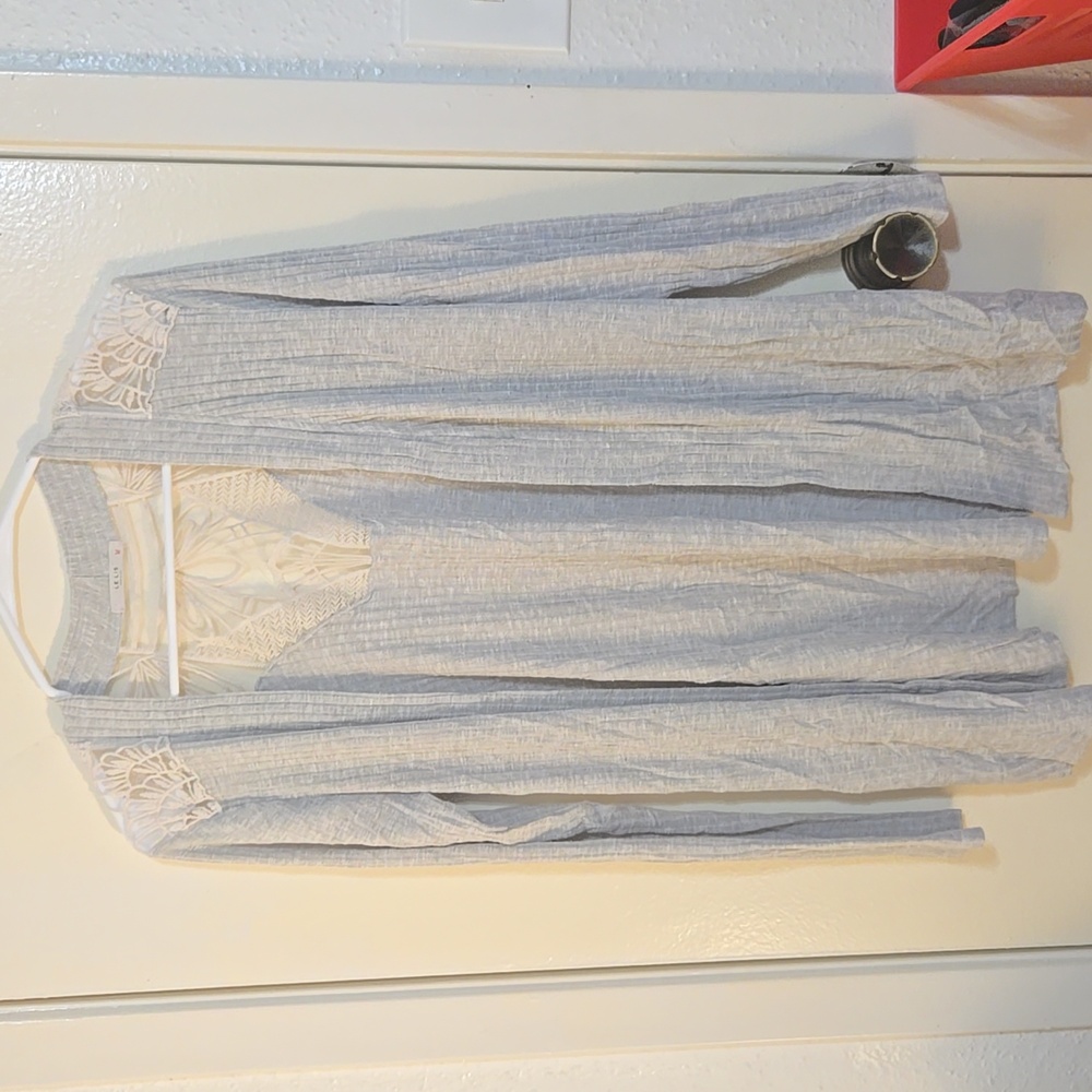 Le Lis Light Gray Cardigan with Lace Details